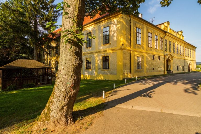 Chateau Hostacov 768x512