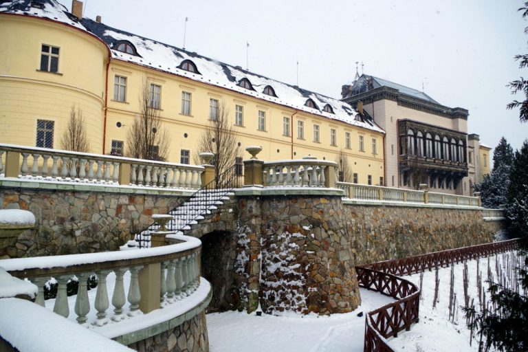 Zimni svatba zamek zbiroh 1 1 768x512